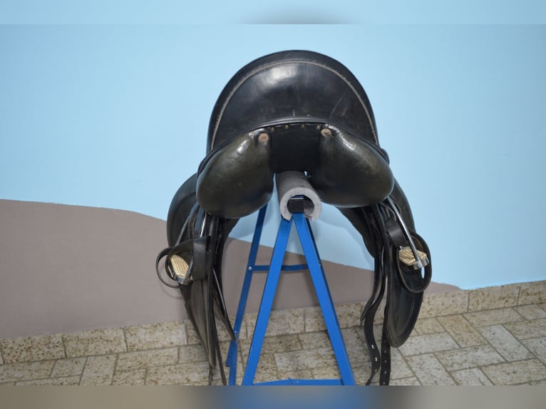 JC Sattel in guten Zustand, Model: Celebration Soulution, schwarz, 17,5 Zoll, Kammerweite 34