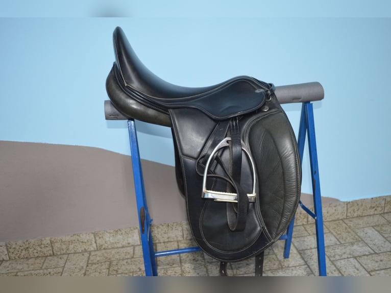 JC Sattel in guten Zustand, Model: Celebration Soulution, schwarz, 17,5 Zoll, Kammerweite 34