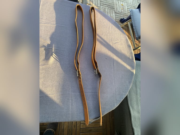 Kentaur Kassiopeia Vielseitigkeitssattel 17 1/2 Zoll cognac mit Steigbügelriemen
