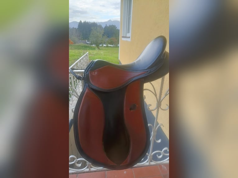 Kieffer Frankfurt Vielseitigkeitssattel - neuwertig, erstklassiger Zustand - Warmblut passend