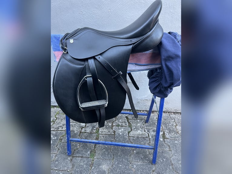 Massimo Vielseitigkeitssattel VS 17,5 / 36 - Keilkissen