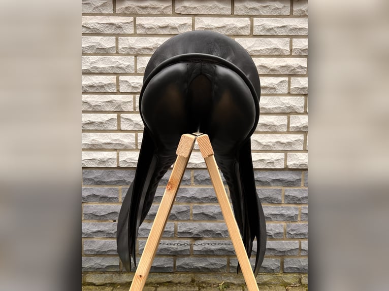Passier Vielseitigkeitssattel (18 Zoll)