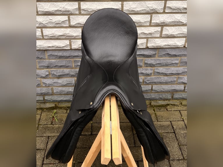 Passier Vielseitigkeitssattel (18 Zoll)