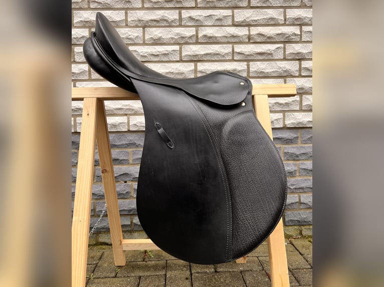 Passier Vielseitigkeitssattel (18 Zoll)