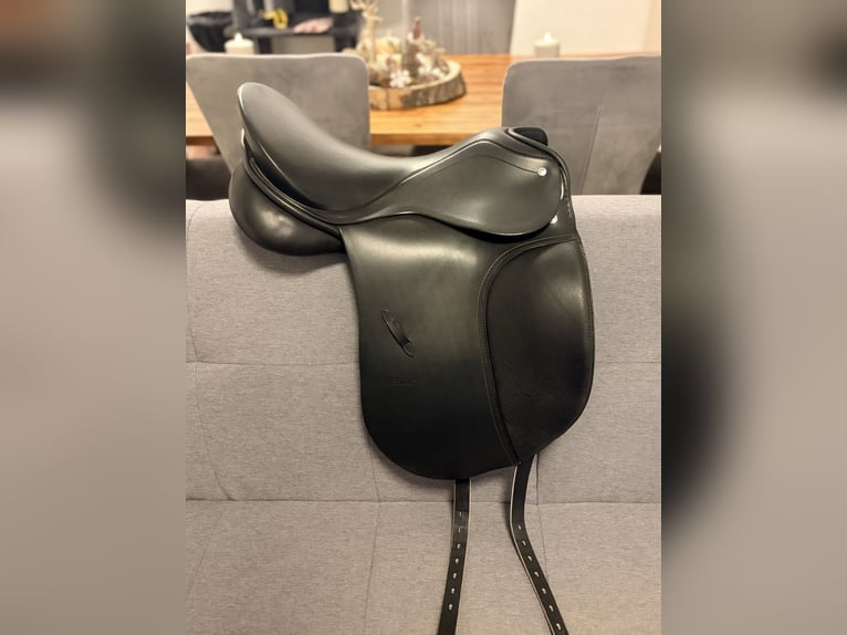 Passier Young Star Vielseitigkeitssattel 16” – TOP Zustand + Zubehör