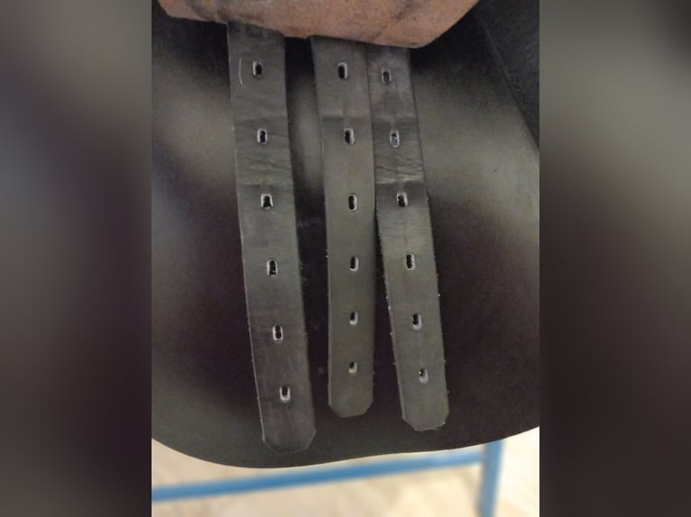 Prestige Roma VSD Sitz 18", Kammerweite 33 VS Sattel Richtung Dressur, schwarz, Neuwertig