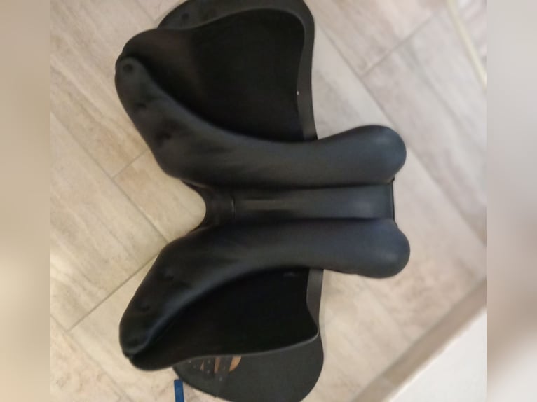 Prestige Roma VSD Sitz 18", Kammerweite 33 VS Sattel Richtung Dressur, schwarz, Neuwertig