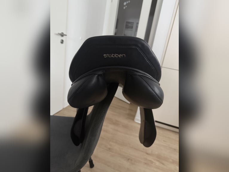 Stübben Sattel neuwertig | 18” | KW 30
