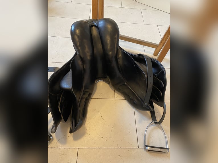 Stübben Springsattel Scandica 17"