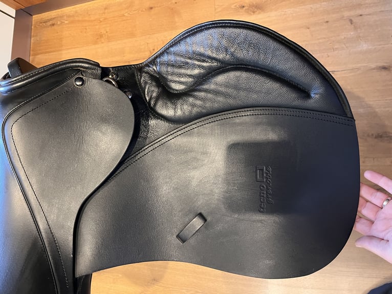 Tecno Sattel Grenoble VS 18 Zoll Neuwertig- TOSONI SELLERIA 
