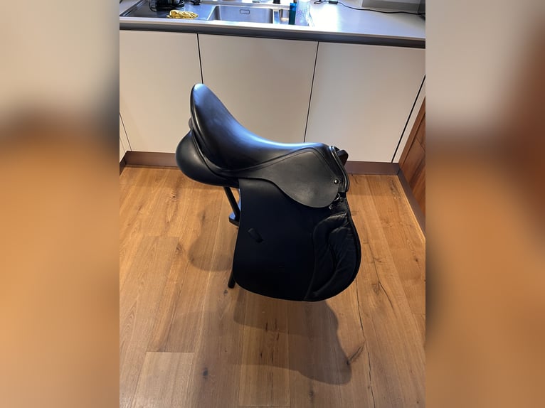 Tecno Sattel Grenoble VS 18 Zoll Neuwertig- TOSONI SELLERIA 