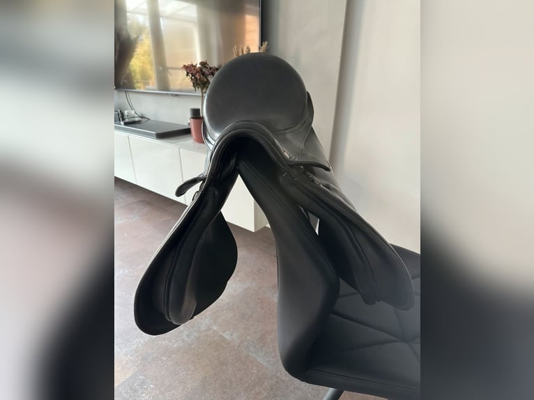 Top Sattel VS Vielseitigkeit mit Schwerpunkt Dressur von LEMETEX