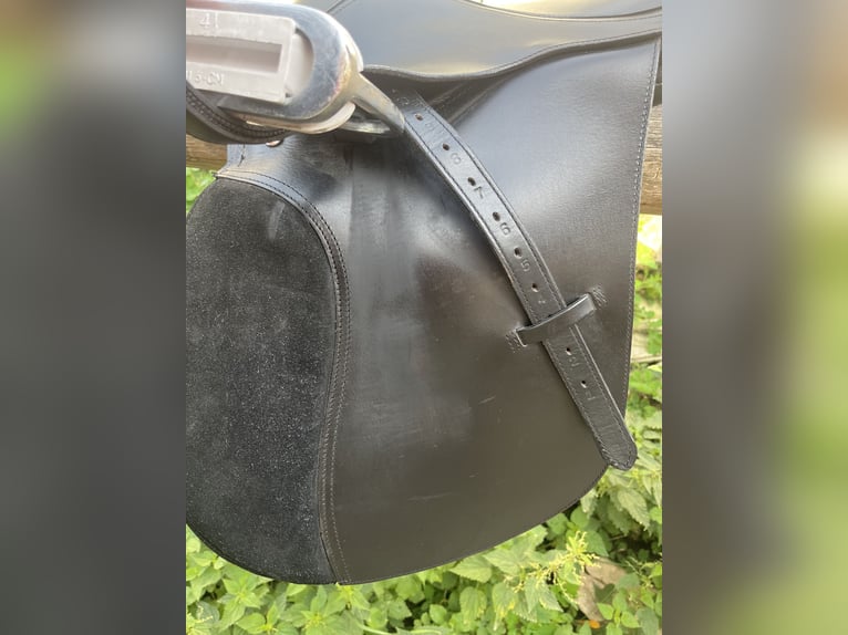 Verkaufe VS -Sattel 