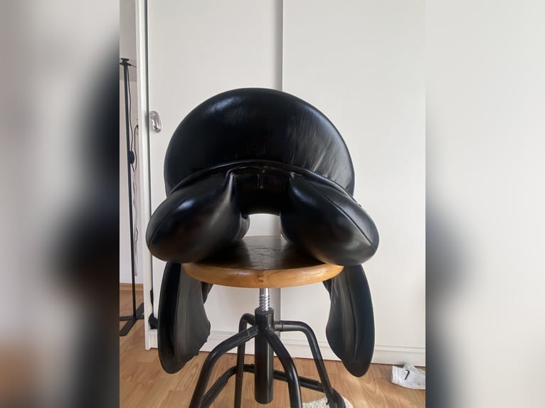 Vielseitigkeits Sattel