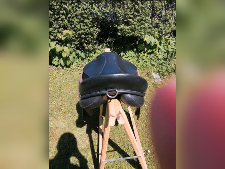 Vielseitigkeits Sattel von Loesdau