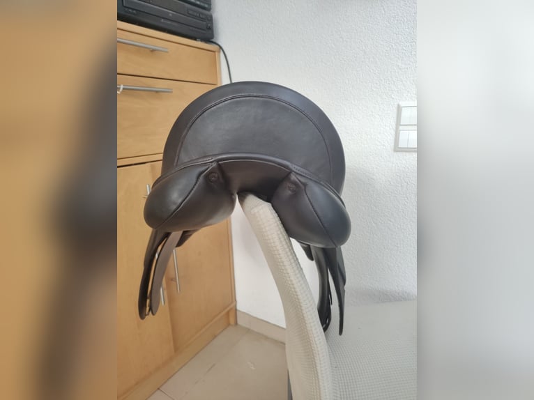 Vielseitigkeitsattel 