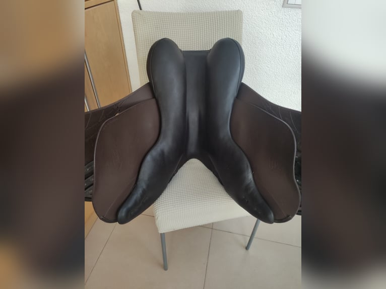 Vielseitigkeitsattel 