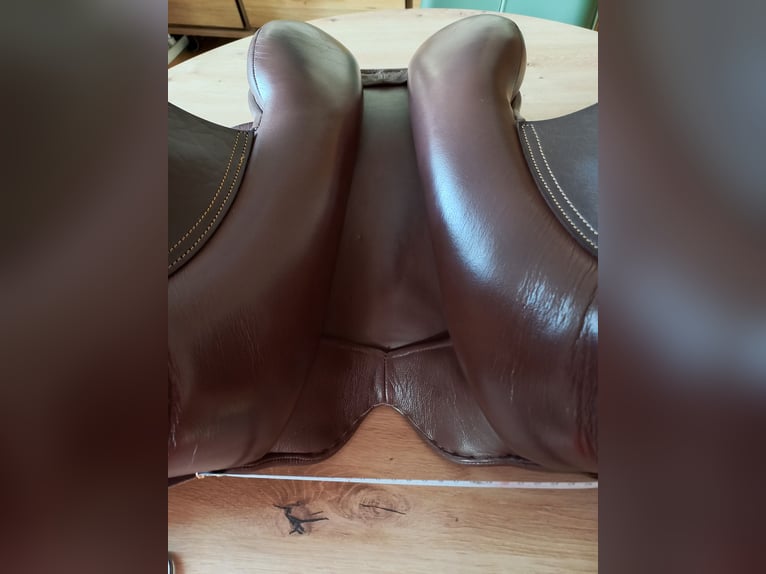 Vielseitigkeitssattel 16 Zoll