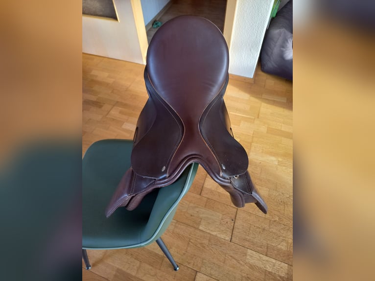 Vielseitigkeitssattel 16 Zoll