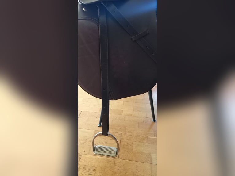 Vielseitigkeitssattel 16 Zoll