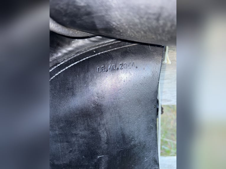 Vielseitigkeitssattel 17,5” – Schwerpunkt Springen/ Tausch möglich