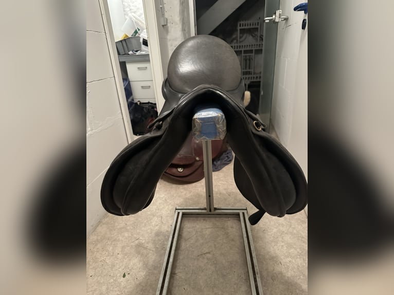 Vielseitigkeitssattel 17,5 Zoll