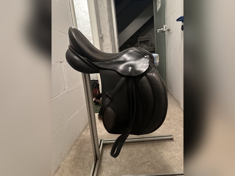 Vielseitigkeitssattel 17,5 Zoll