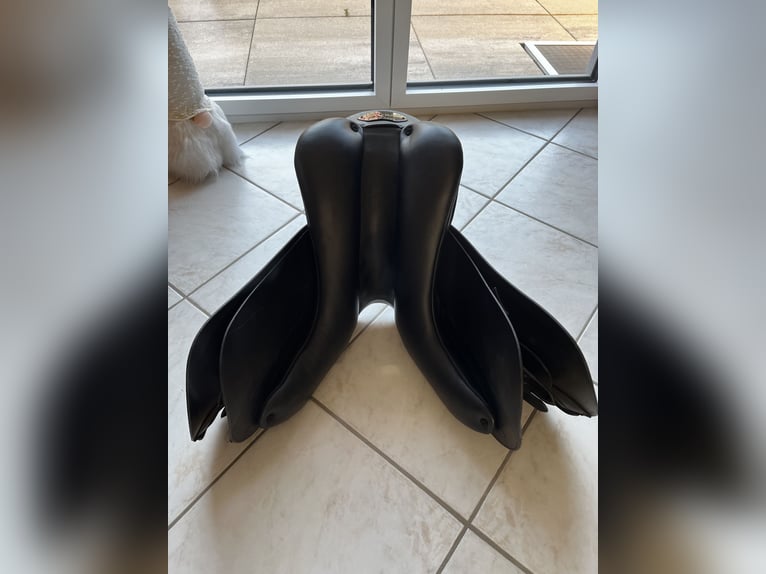 Vielseitigkeitssattel 17,5 Zoll 