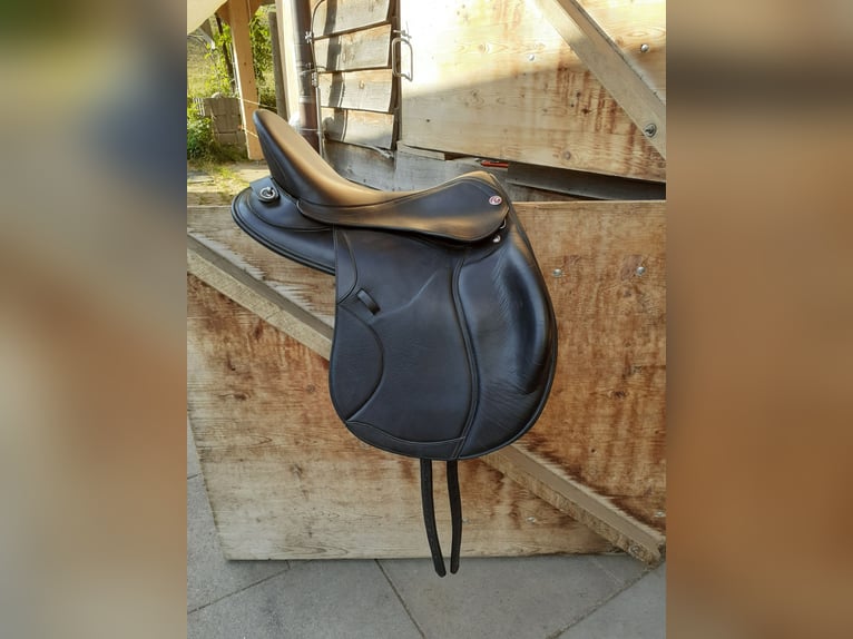 Vielseitigkeitssttel von Kieffer, Modell Bern, Grösse 18 Zoll
