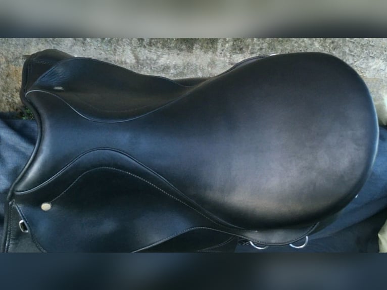 VS Sattel für leichtes Kaltblut oder Warmblut | topp Zustand