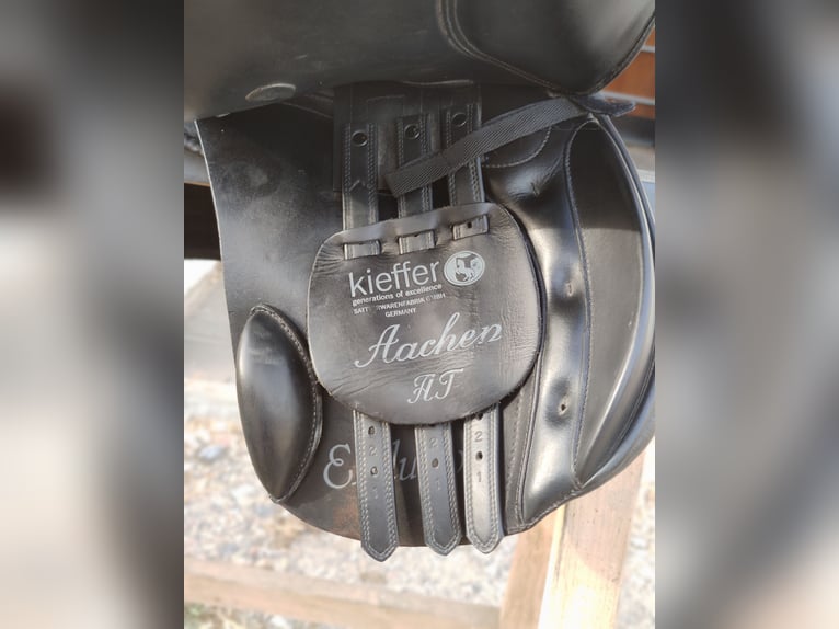 VS Sattel Kieffer Aachen AT exklusiv Sitzgröße 1(17 zoll)