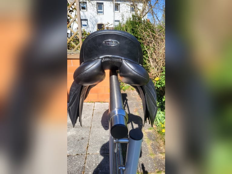 Wenig genutzter Horse and Passion Sattel