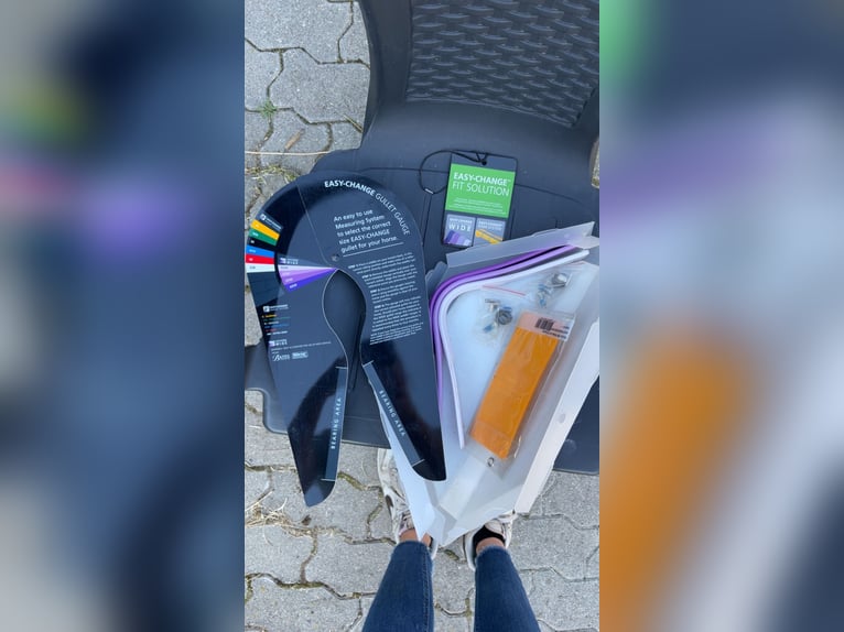 Wintec 500 Wide Vielseitigkeitssattel mit viel Zubehör 