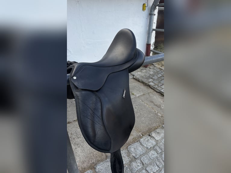 Wintec VS Sattel 17,5 Zoll – Top Zustand – alle Kopfeisen