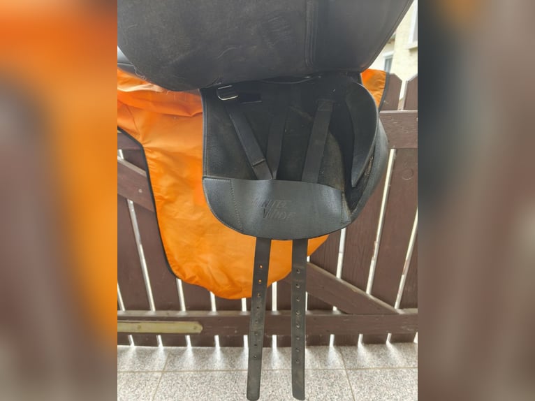 Wintec Wide VS Sattel 18 Zoll