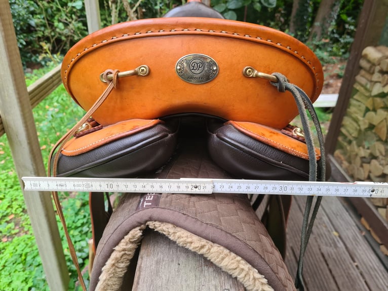 DEUBER DISTANZSATTEL "QUANTUM SHORT & LIGHT WESTERN" S1