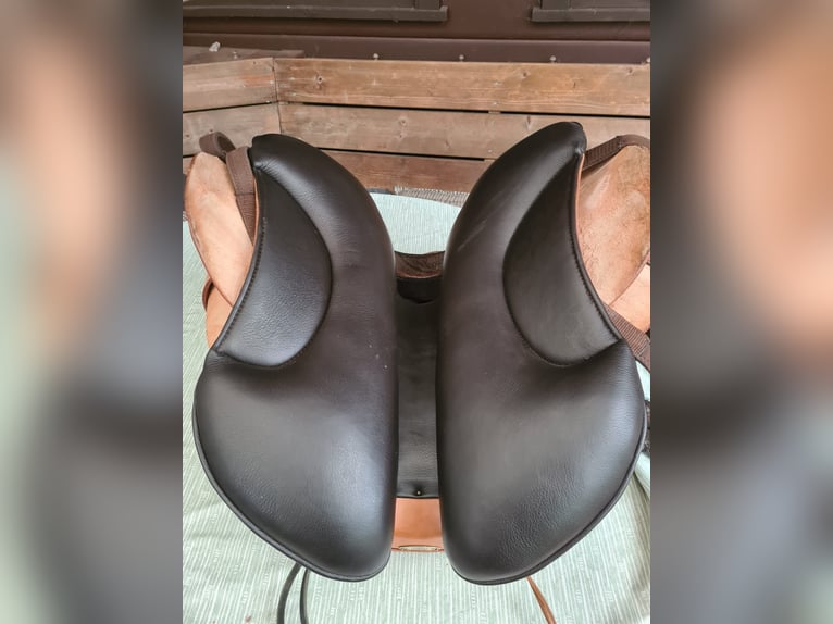 DEUBER DISTANZSATTEL "QUANTUM SHORT & LIGHT WESTERN" S1