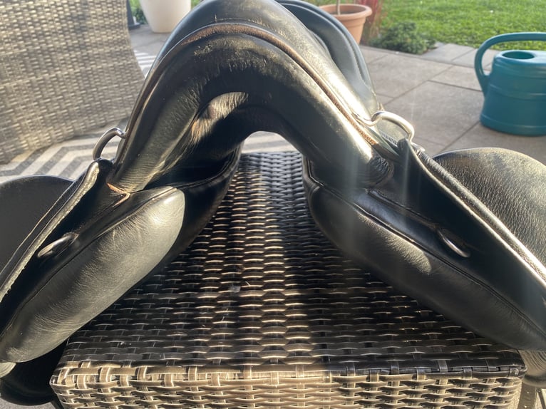 Hochwertiger Sommer Distanz- und Wanderreitsattel