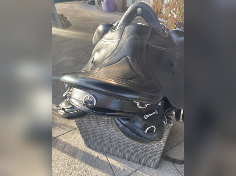 Hochwertiger Sommer Distanz- und Wanderreitsattel