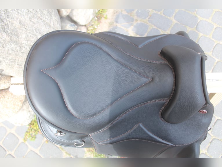 KIEFFER TRAIL Trekking / endurance  Saddle New !!!