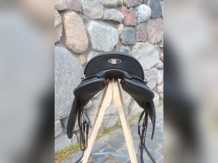 KIEFFER TRAIL Trekking / endurance Saddle New !!! 