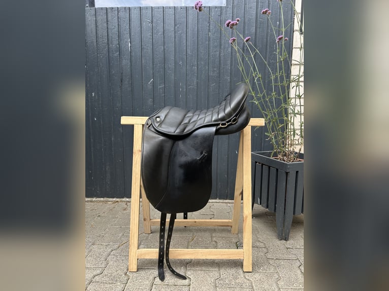 Massimo Wanderreitsattel 18,5“