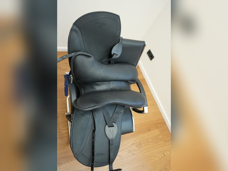 Neu! Prestige Atena EVO HP D 18" Premium-Allrounder / Freizeit-/ Wanderreitsattel von Sattlerei