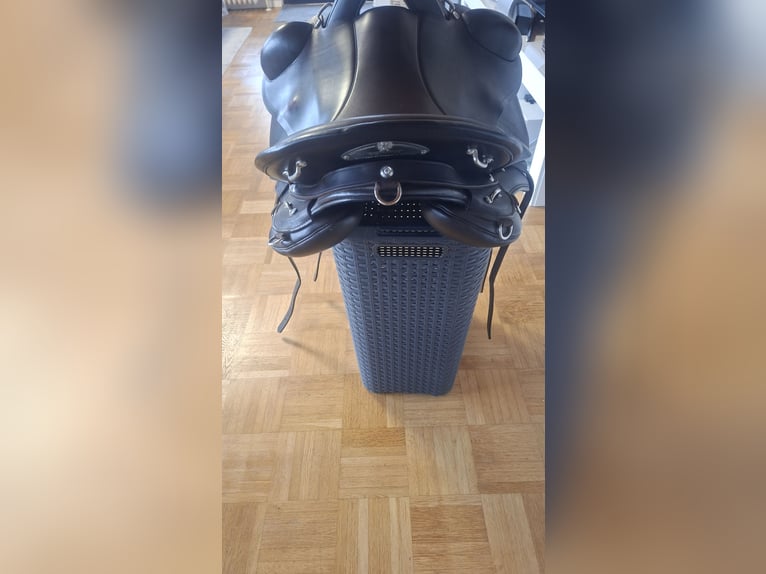 neuwertiger Sommer Spirit Wanderreitsattel in 17,5“ Distanz inklusive Sommer- Sattelschoner Gummizug