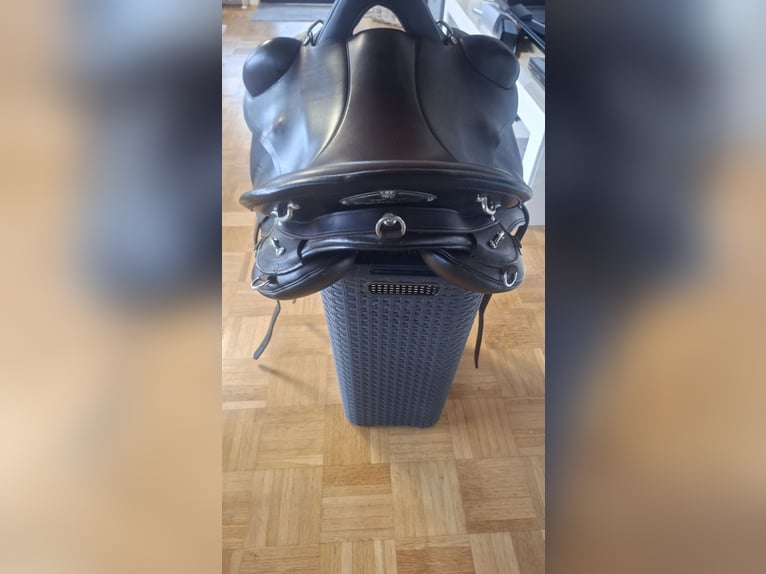 neuwertiger Sommer Spirit Wanderreitsattel in 17,5“ Distanz inklusive Sommer- Sattelschoner Gummizug