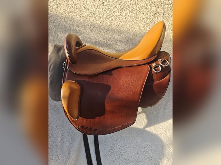 Sommer Endurance Sattel 17,5", Wanderreitsattel 