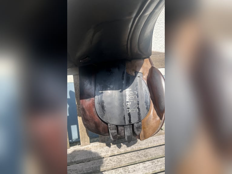 Stübben Scout | Soft Seat | Wanderreitsattel | 18" KW32 | braun