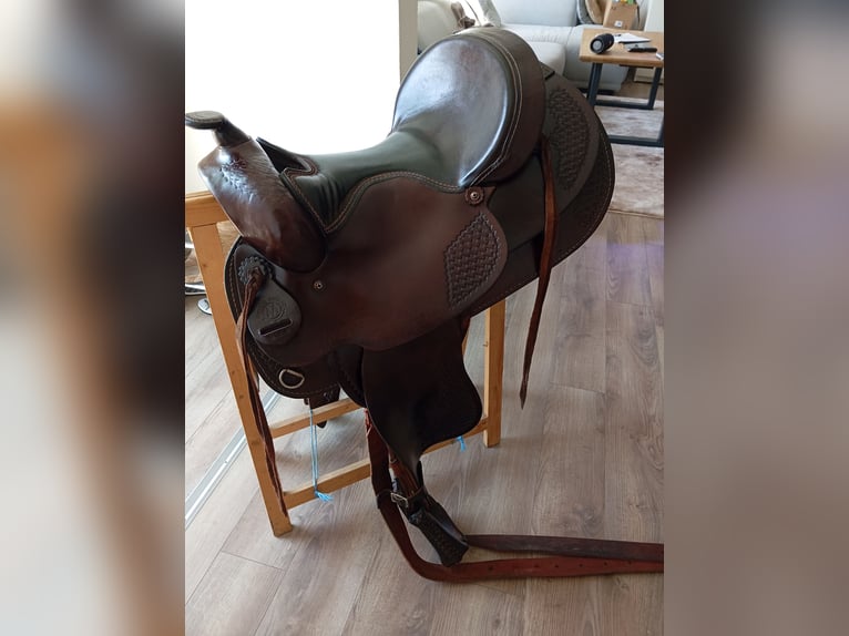 Amerikanischer Westernsattel 