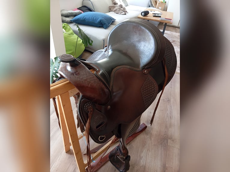 Amerikanischer Westernsattel 