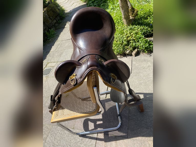 Australischjer Stocksattel aus Leder